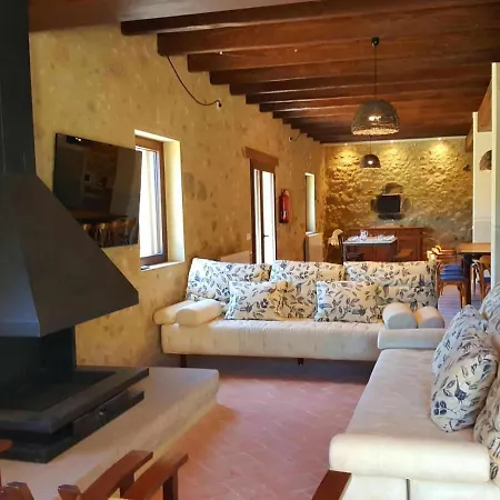 Masia Restaurada Con Piscina Privada-28 Pax *